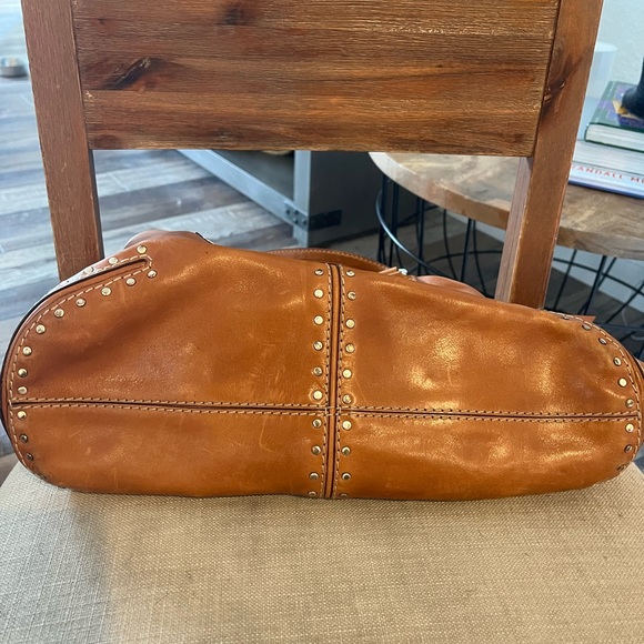 Michael Kors Astor Purse - Picture 5 of 10